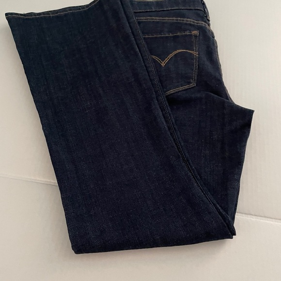 EUC Levi’s boot cut jeans size 6 - Picture 4 of 11